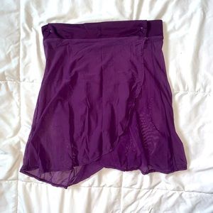 Ballet skirt with snaps